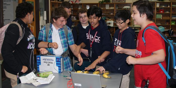 Shackelford students interact with technology during makerspace in the library