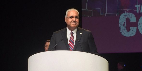 Dr. Cavazos receives award