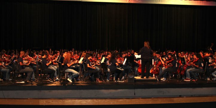 Ferguson Junior High orchestra's final concert