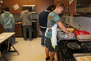 Students bake biscuits in Lamar's new culinary labs