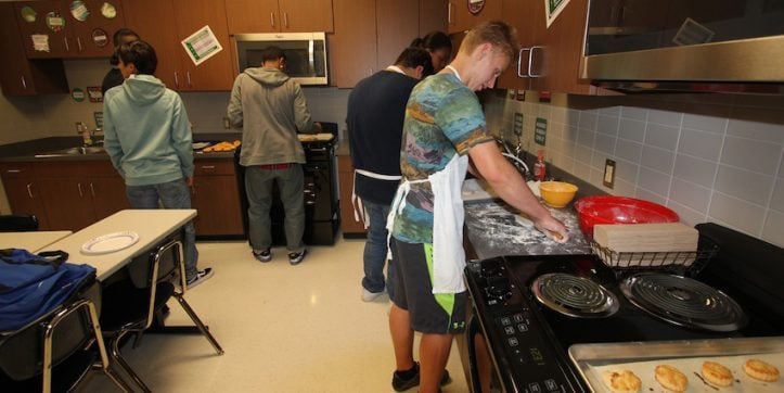 Students bake biscuits in Lamar's new culinary labs