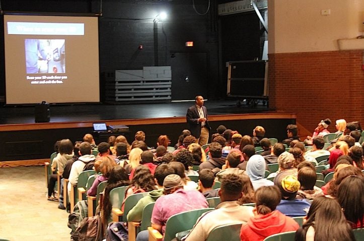 Students learning about Zonar at AHS