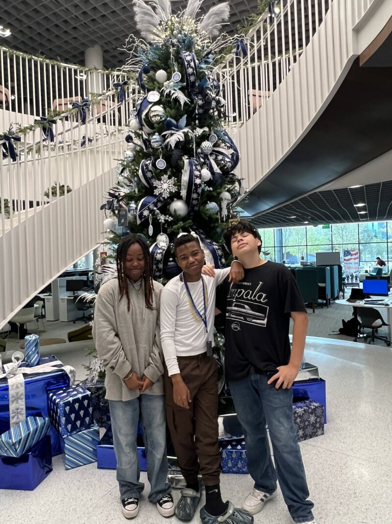 Image for the Tweet beginning: Lamar PTECH freshman visited TCC