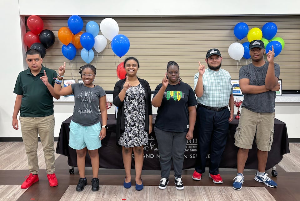 18 PLUSS signing day at food and nutrition services