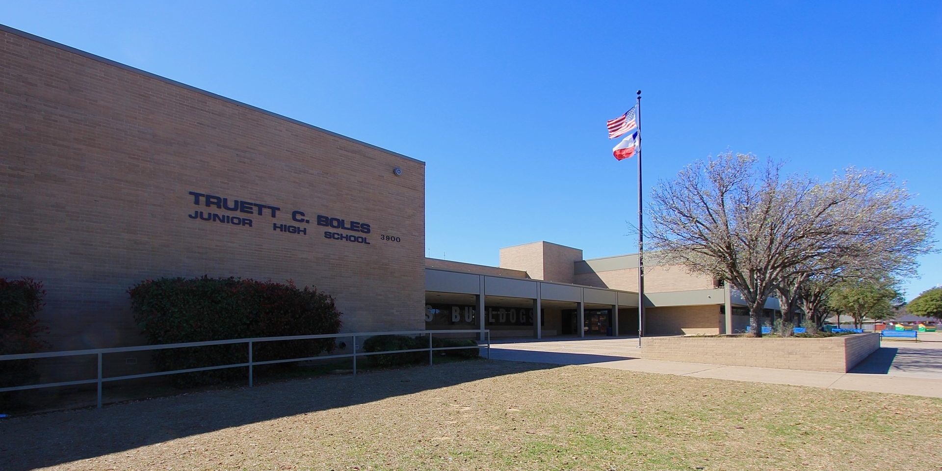 Boles Junior High » Arlington ISD