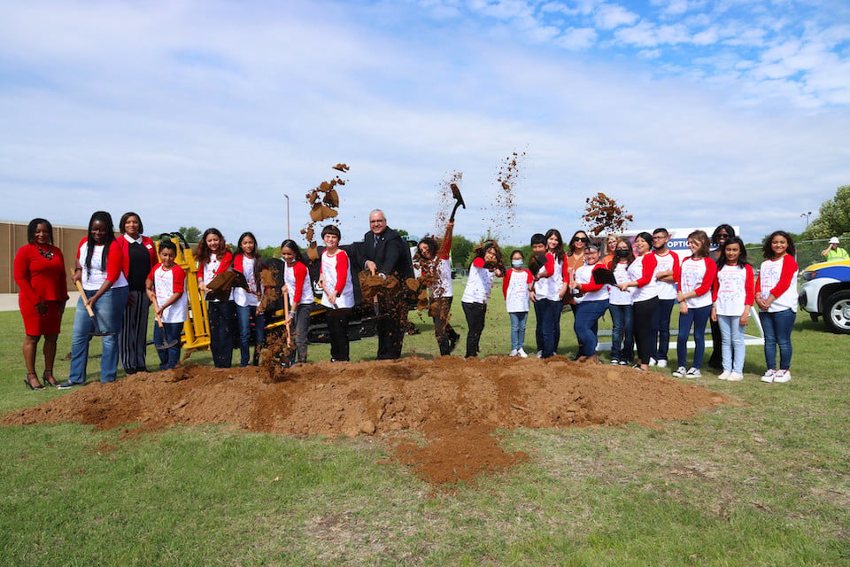 Amos student at fiber optic network groundbreaking