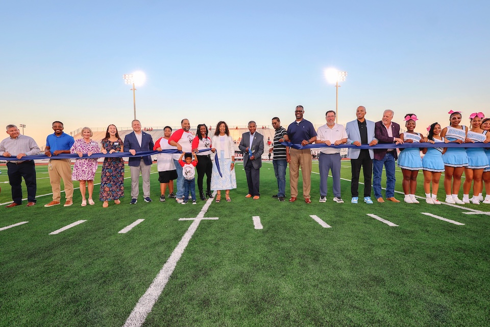 Arlington ISD dedicates new Glaspie Field honoring trailblazing leader