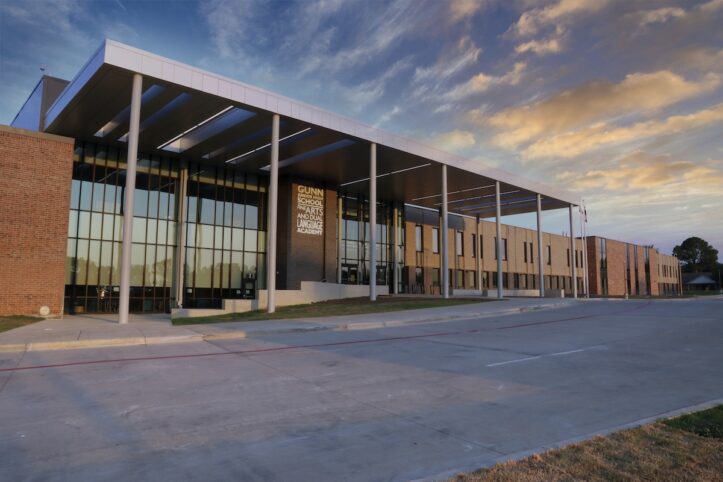 Gunn Junior High and Fine Arts and Dual Language Academy - new entrance