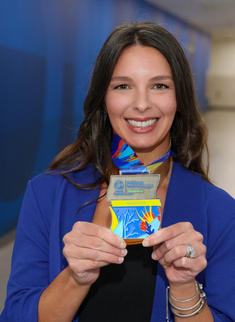 Amanda Huck with triathlon medal