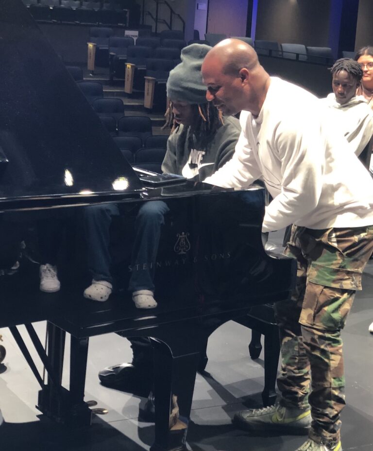 Arlington Jones with students at the CVPA