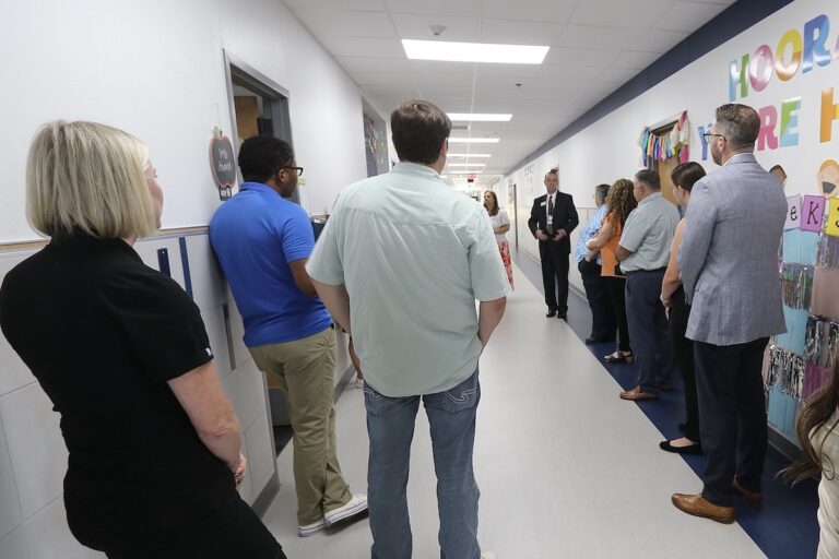CBOC tours Short Elementary