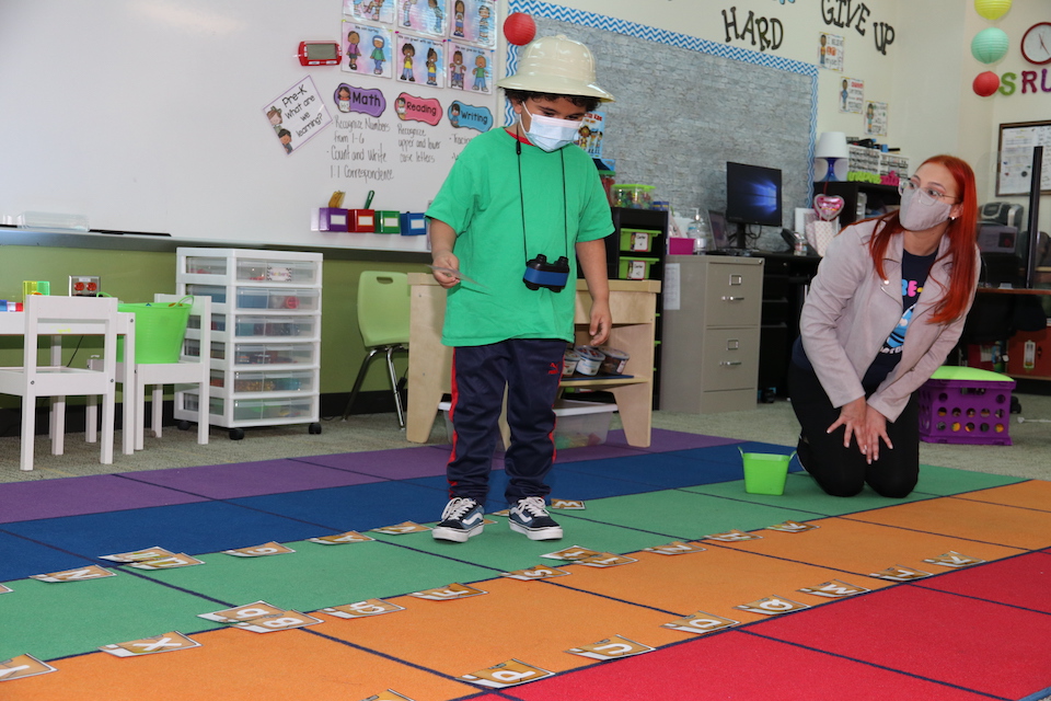 Bilingual pre-K teaches English and Spanish