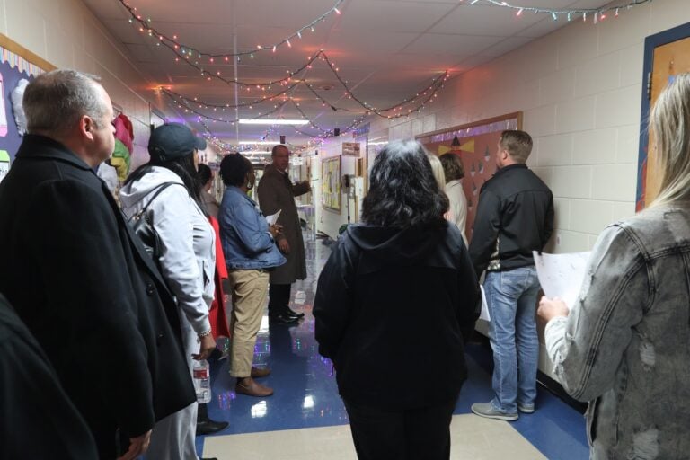 Arlington ISD Capital Needs Steering Committee explores campuses at fourth meeting