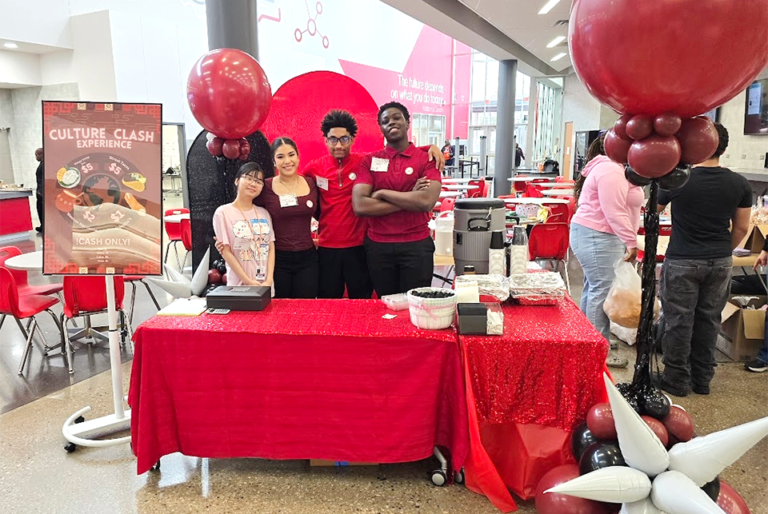 Entrepreneurship students launch businesses at Market Expo