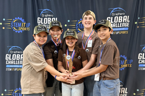 Arlington ISD students win big at robotics competition
