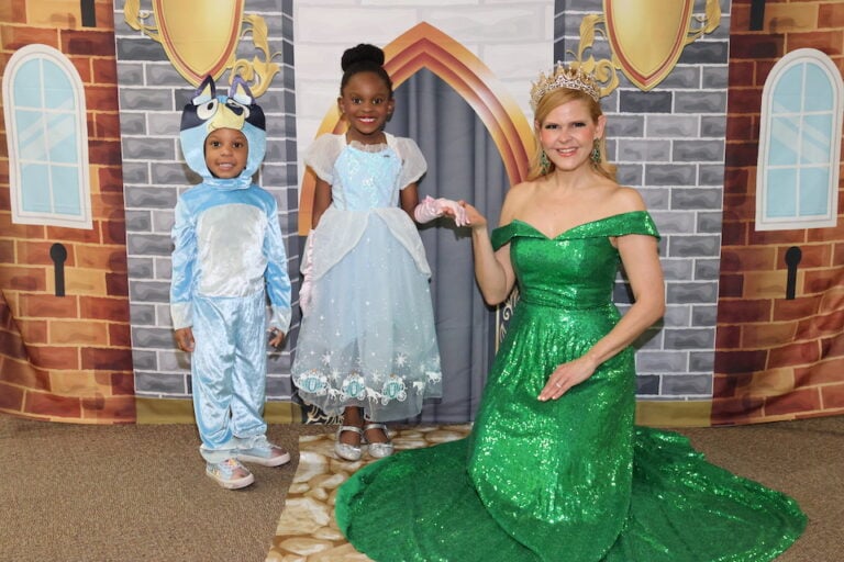 R7_41923 ‘Once Upon a Time’ Event Brings Storybooks to Life for Arlington ISD’s Youngest students