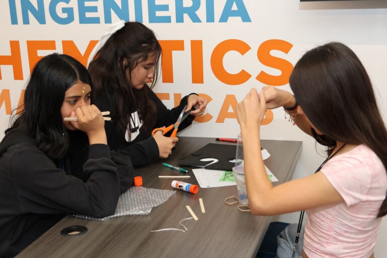 Texas Mobile STEM Lab brings hands-on learning to Arlington ISD