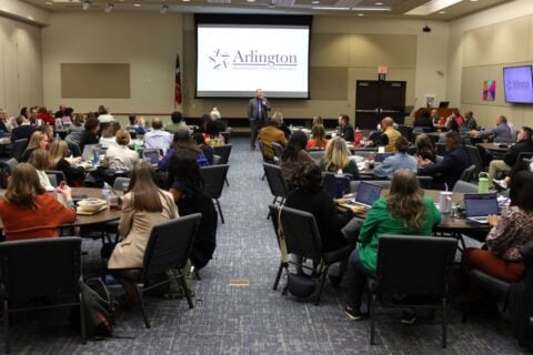Sean Covey discusses leadership with Arlington ISD principals