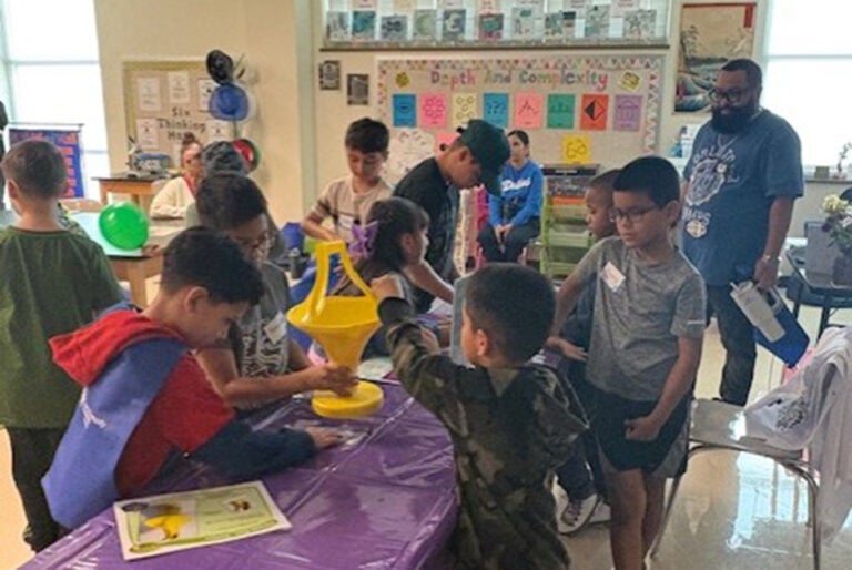 Arlington Sunrise Rotary Club hosts annual STEM Day for Arlington ISD students