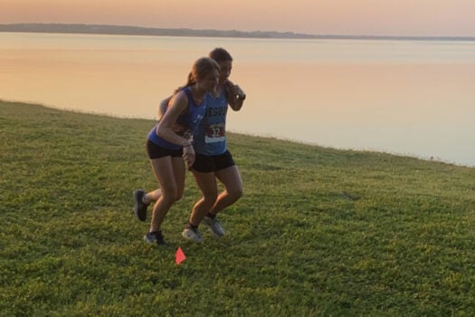 Seguin High School Cross Country Athlete Helps Injured Runner